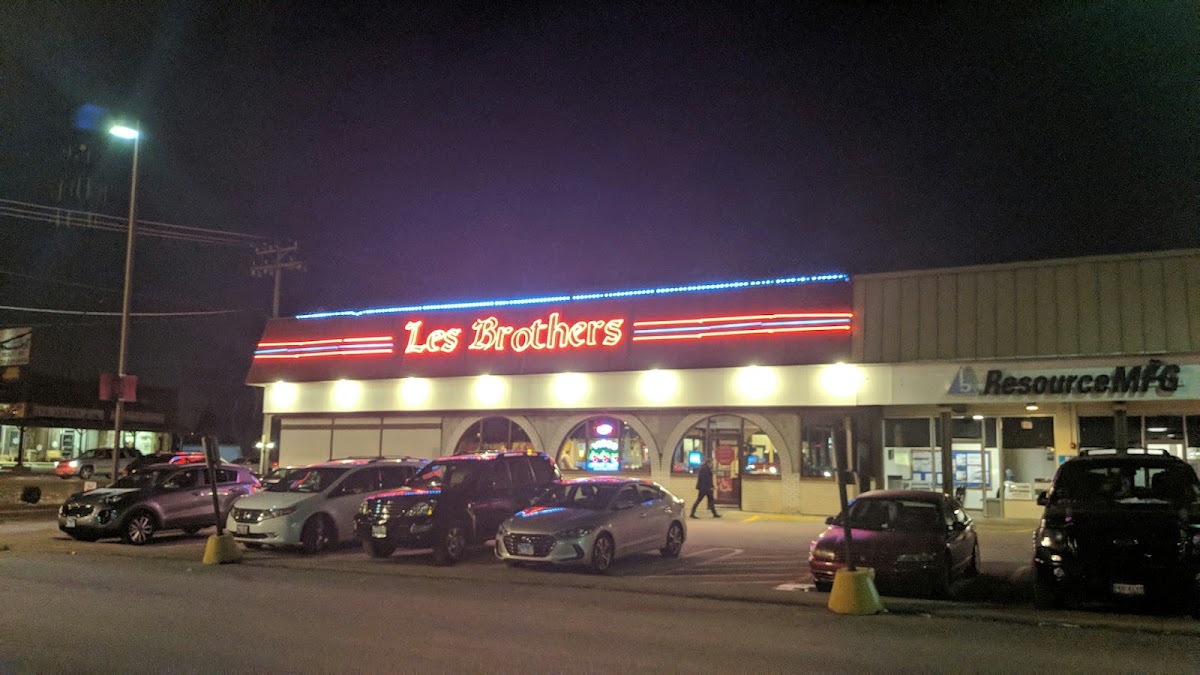 Les Brothers Restaurant